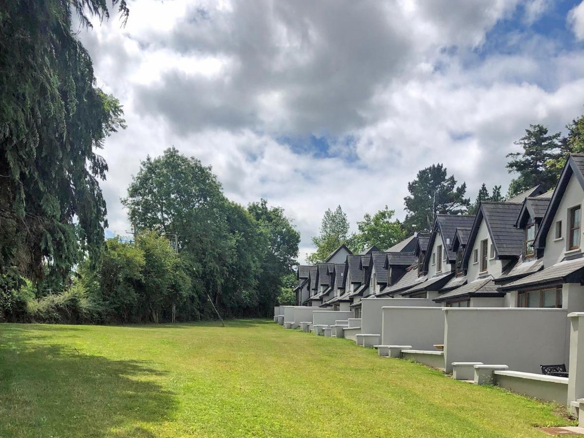 Old Court Holiday Homes Terryglass - Sleeps 6 By Trident Holiday Homes 外观 照片