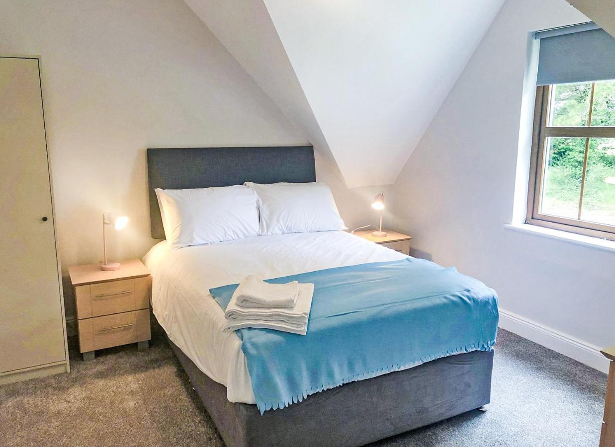 Old Court Holiday Homes Terryglass - Sleeps 6 By Trident Holiday Homes 外观 照片